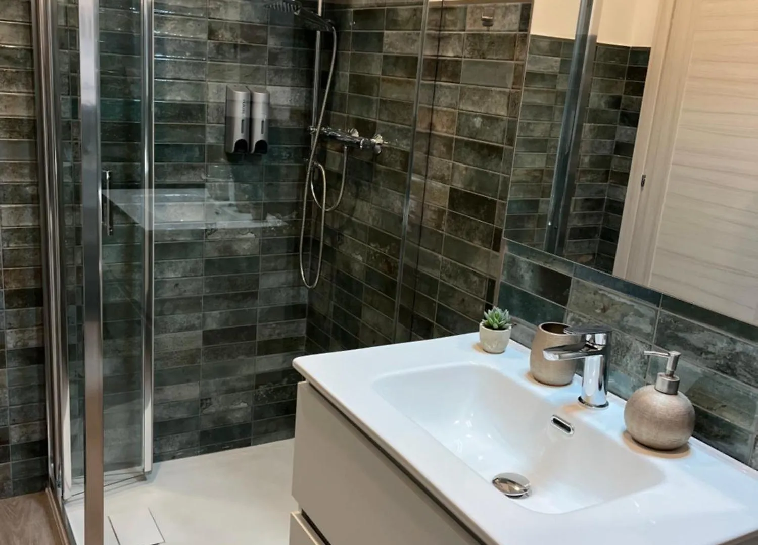 Guest house Tiburtina Urban Rooms Rome Italy
